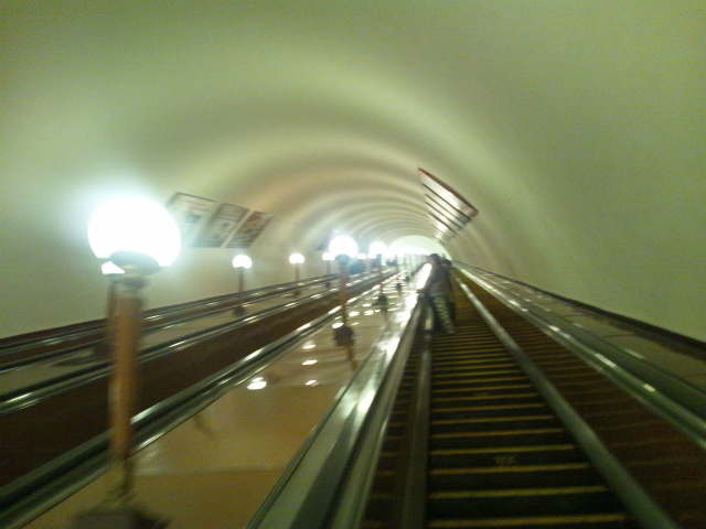 �n���S�̉w�͑��[���Ƃ���ɂ���