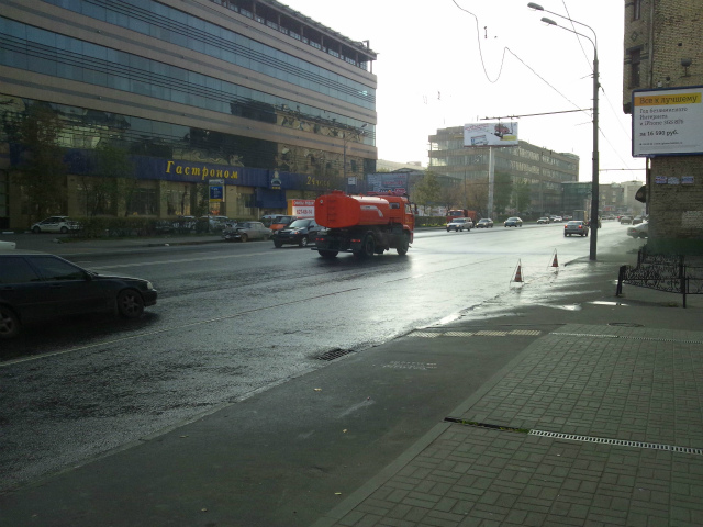 ���̃S�~��[�ɐ�����΂��U���ԁ@�C��t���Ȃ��ƔG���