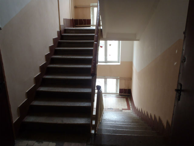 �x��ꂩ�� ���̍��E��2����������