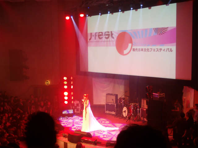 �R�X�v�����I���@�D���҂ɂ͓��{���s�����悳�ꂽ�Ƃ�