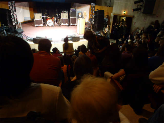 �R�X�v������O�ɉ��ɂȂ��ꍞ�ސl�X�i���̌�Ȃ𗧂�����߂�Ȃ��Ȃ��Ă��܂����c�j