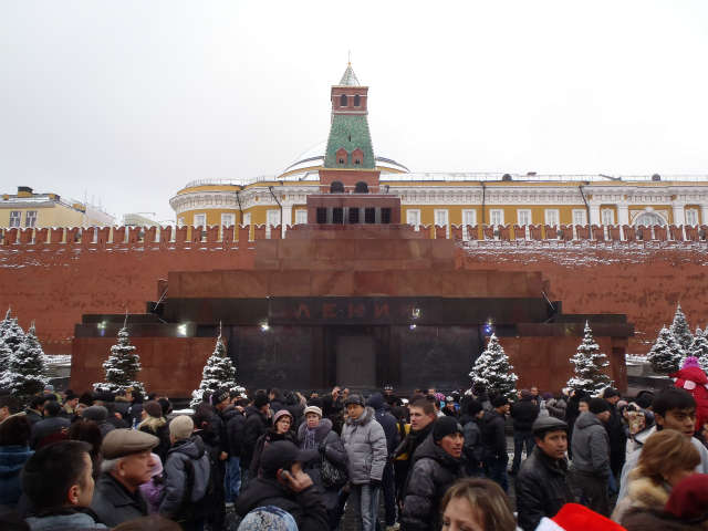 ���[�j���_