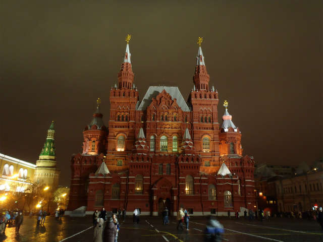 ��̍������j������