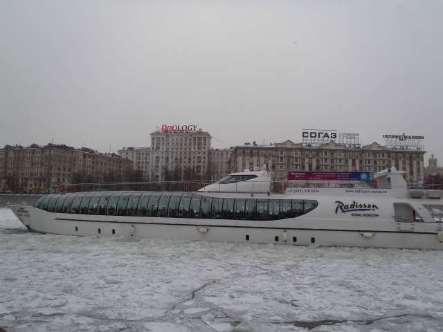 ���x�͏o�q�����΂���̑D�Ƃ���Ⴄ