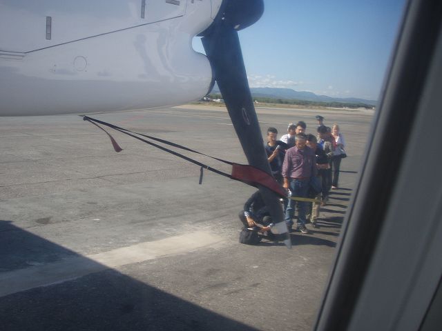  �@�̂ɏ�荞�ސl�X 