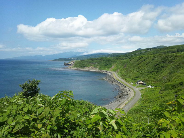 �C�ݐ��ɉ����ĐL�т铹