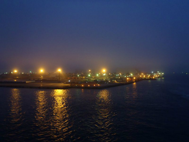 ���͒��݁A�݂�����Ă���