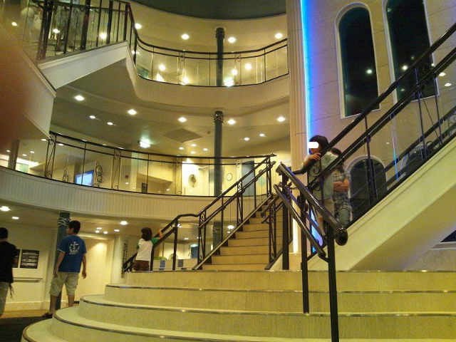 �u��������v�̃��r�[�@�����͂܂�Ńz�e���̂悤