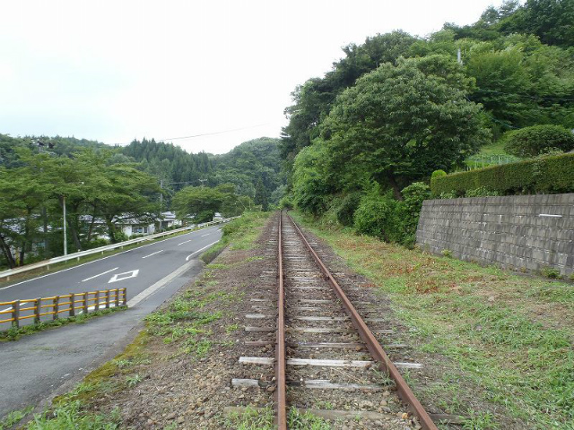 ����͂�c���S���̔p���Ձ@���Ă͍בq�z�R����̉ݕ���Ԃœ������