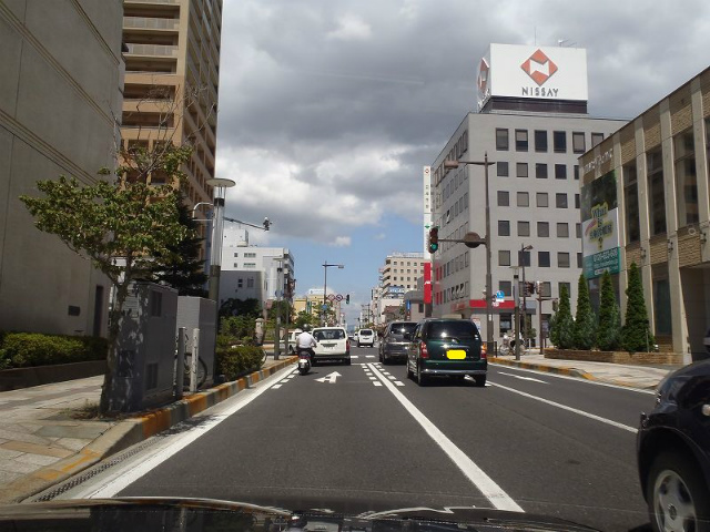 �R�`�w���ʂ֌�����