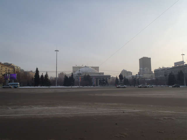 ���[�j���L��