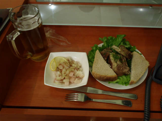 ���[���T�[�r�X���ꂽ�H��