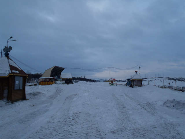 ���̗V���n�͓~�G�x�ƒ�