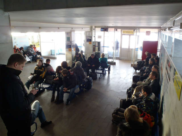 �����҂l�X