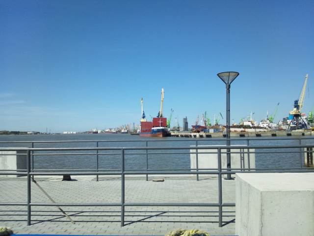 ���g�A�j�A����̍`�A�N���C�y�_�`