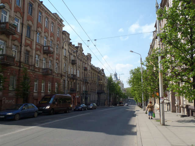 �z�e����ڎw���ĕ���