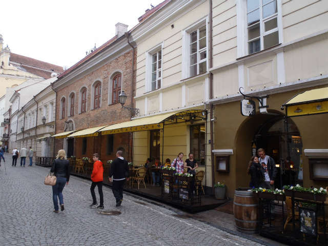 ���g�A�j�A�����̃��X�g����AULA