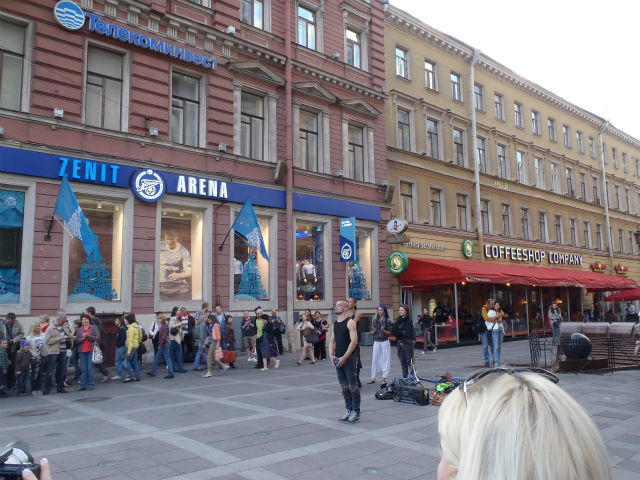 �l�t�X�L�[�E�v���X�y�N�g�ł̃p�t�H�[�}���X