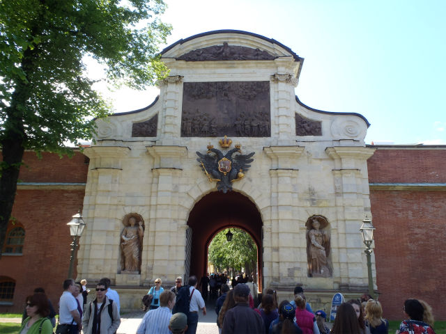 �y�g���t��@�o���̘h�̓��}�m�t�����̖�͂ł���A���݂̃��V�A�̍��͂ł�����