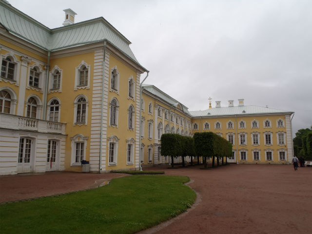 �y�e���S�[�t�̑�{�a