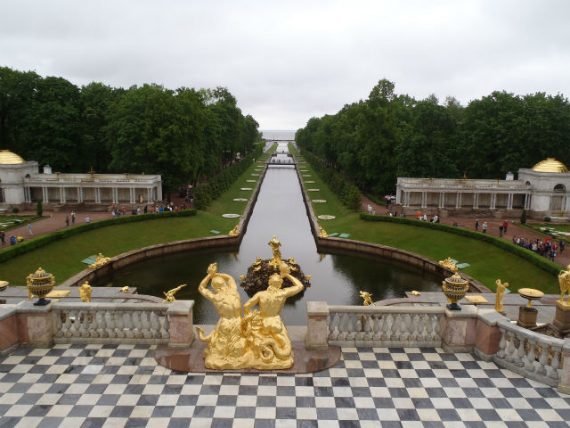 ���̒뉀�@�{�a����t�B�������h�p�֌����Đ^���������H���L�т�