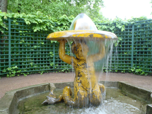 ���[�̏����ȃ��j�������g�����𕬂��グ��