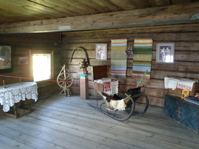 �x�_�̉Ɠ���