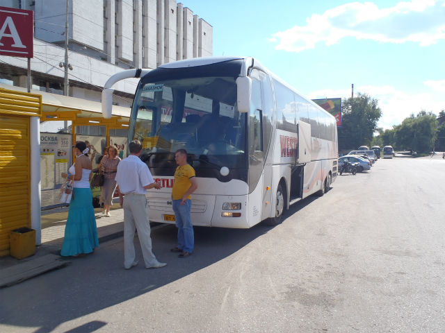 �w�O����o�X�ɏ���ă��X�N����