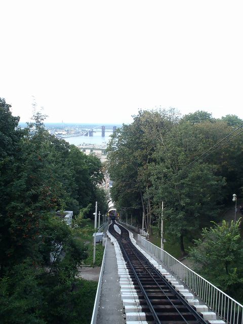 �P�[�u���J�[�̒���w����