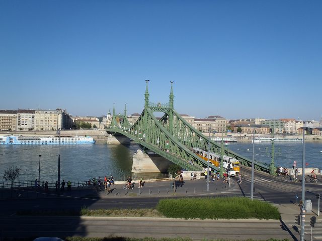 ���n���Ă������R���@����1000�N���L�O���ĉ˂���ꂽ����