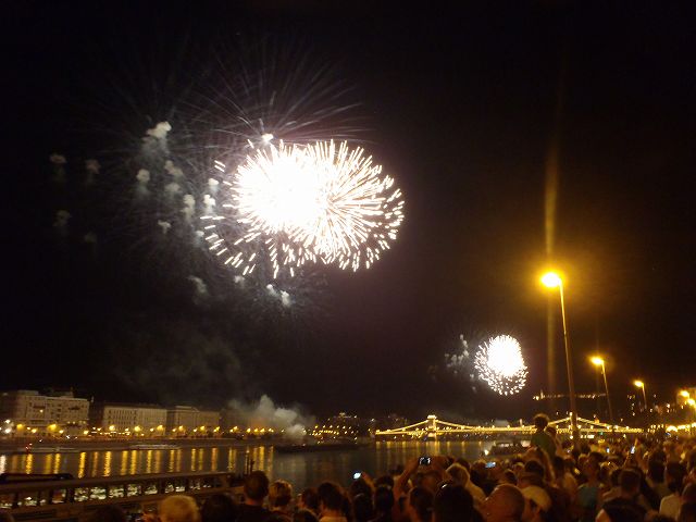 ��9���A�ԉΑ��X�^�[�g