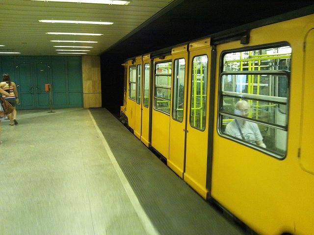 �n���S�t�����c�E���[�[�t���@�n���S�B��̐��E��Y