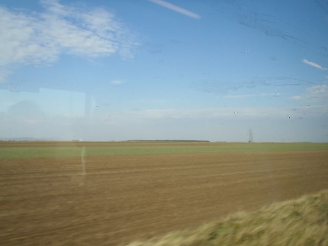 �������z���ăI�[�X�g���A�̔_�k�n�т��Ђ�����