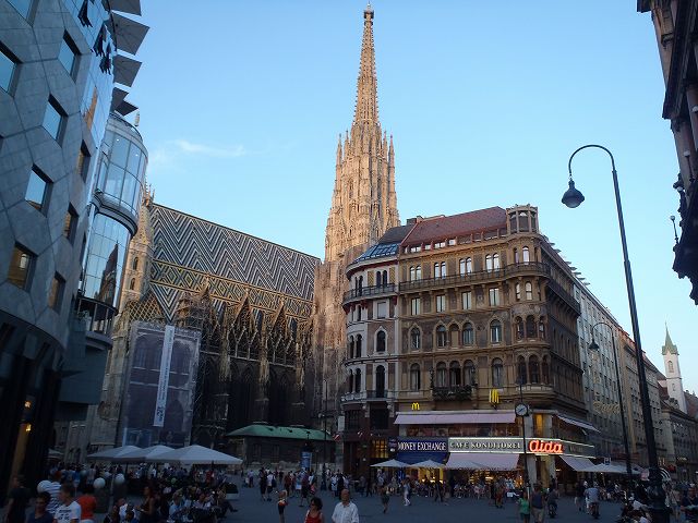 ����ȊX�̂ǐ^�񒆂ɂ���Ƃ͎v���Ă��Ȃ�����