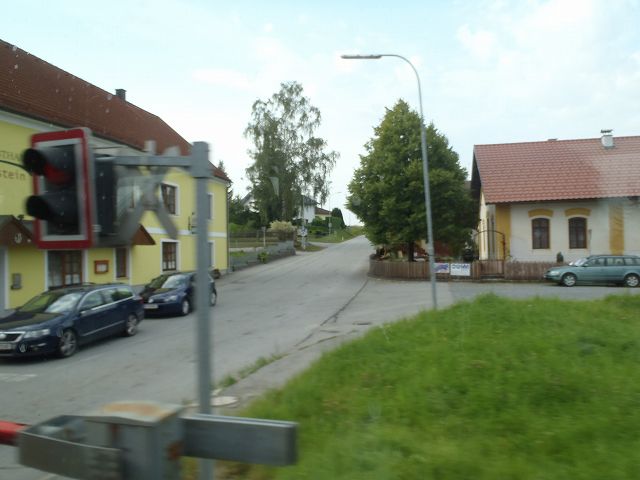 �����Ȓ������܂߂Ɍ���