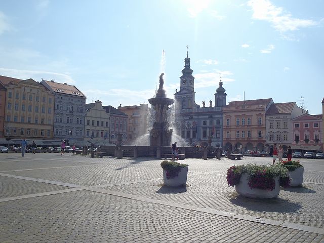 �X�̒��S�A�v�V�F�~�X���E�I�^�J��2���L��