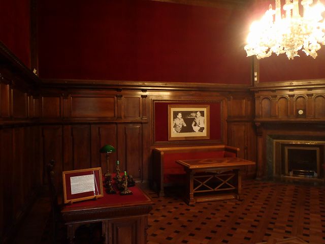 �ǂ�Ȍ��t�����킳�ꂽ�̂�