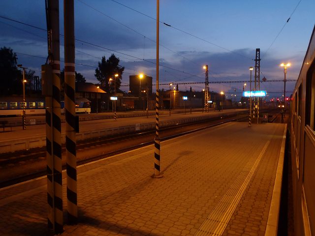 2���Ԓx��Ŕ���