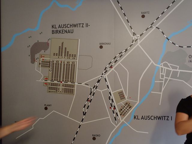 �A�E�V�����B�b�c�ƃr���P�i�E�̈ʒu�}