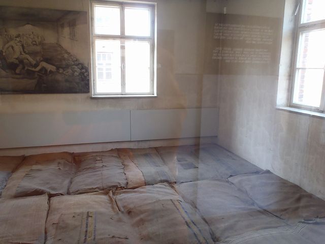 �z�c���낤�Ƒe�����͕ς��Ȃ�