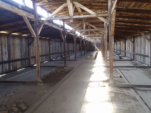 �|�[�����h���Ɋ��̒n�@����ȃo���b�N�œ~���z����킯���Ȃ�