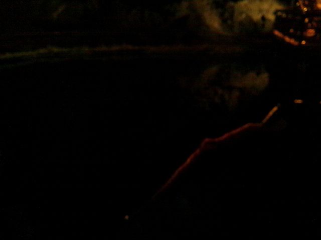 ������A�n��΂ɔ��˂�����̋�