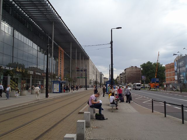 �N���N�t�w�̋��s�X��