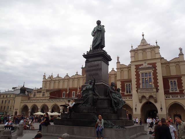 �����L��Ɍ��A���l�A�_���E�~�c�L�G���B�b�`��