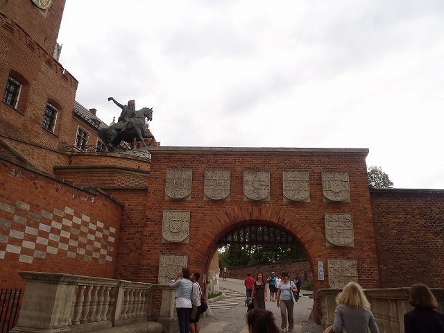 ��ׂ̗Ɍ��̂̓^�f�E�V�E�R�V�`���V�R��