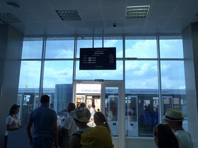 �o�X�ŋ@�ނ�