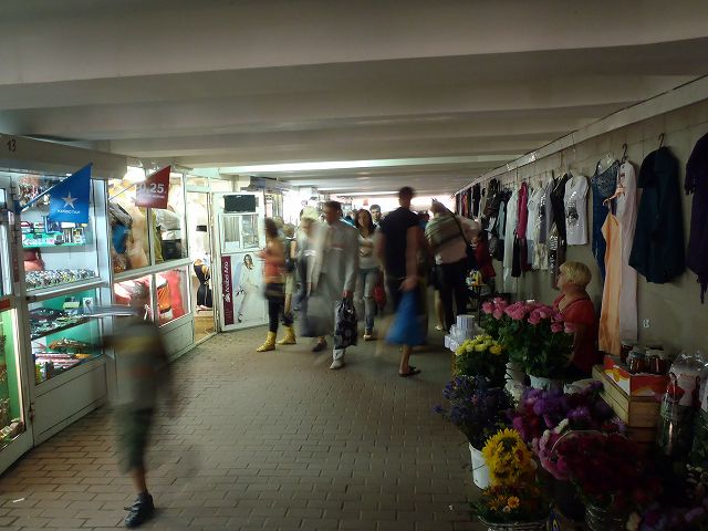 �ʘH�̔��X�A�I�X���c���V�A�Ɠ���